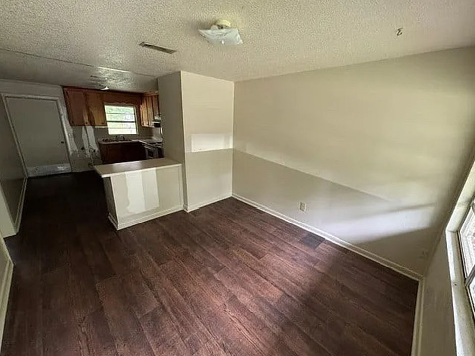 88 & 118 Dale Cir, # 3 3